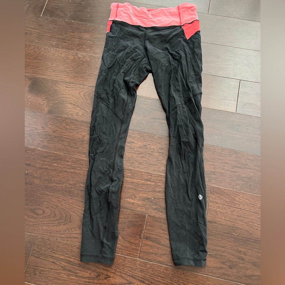 Lululemon size 6 leggings